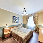 Hotel Frapolli On Deribasivska Street Odessa