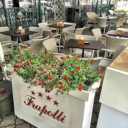Hotel Frapolli On Deribasivska Street