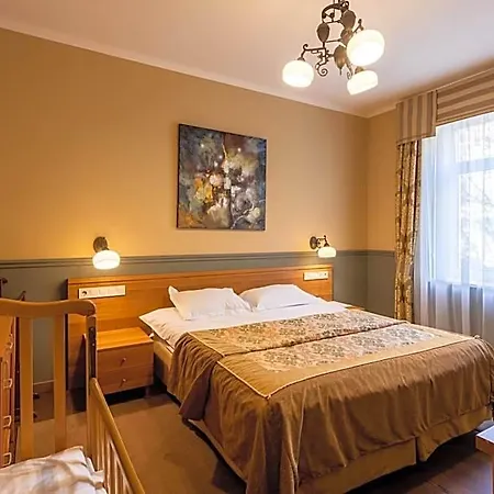 Frapolli On Deribasivska Street Hotel