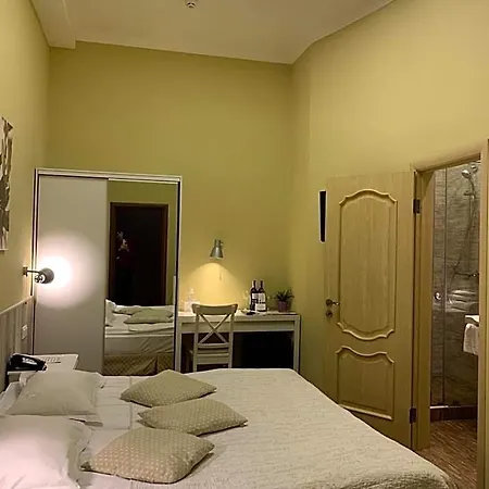 Frapolli On Deribasivska Street Hotel 4*