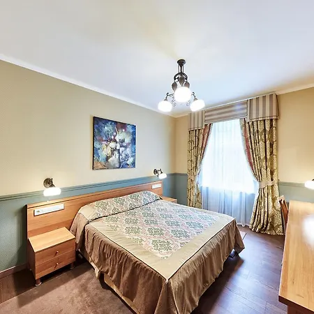 Hotel Frapolli On Deribasivska Street Odessa