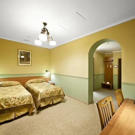 Hotel Frapolli On Deribasivska Street 4*