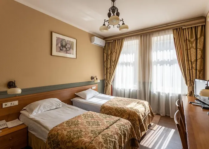 Frapolli On Deribasivska Street 4*