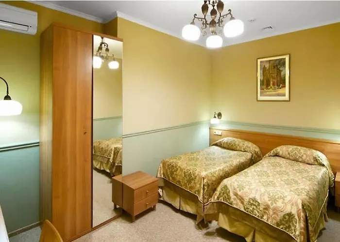 Frapolli On Deribasivska Street 4*