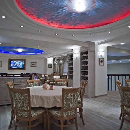 Hotel Frapolli On Deribasivska Street 4*