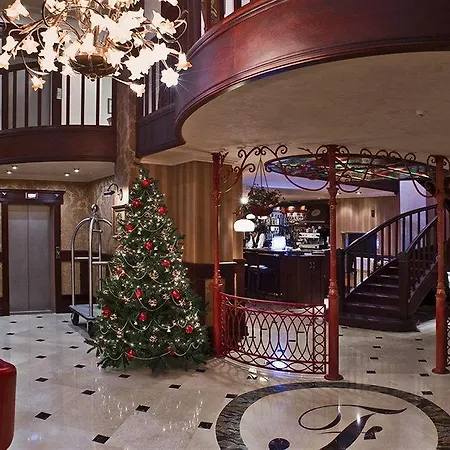 Frapolli On Deribasivska Street Hotel 4*