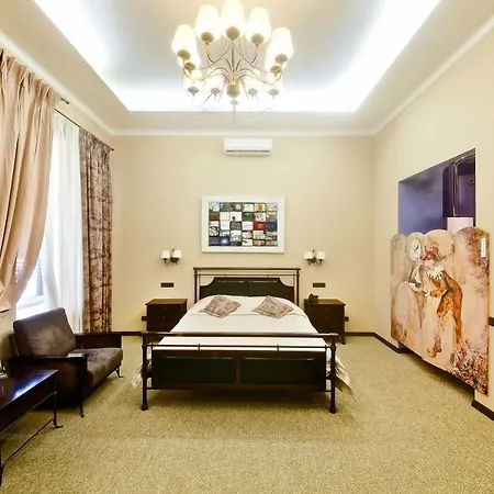 Hotel Frapolli On Deribasivska Street 4*