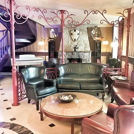 Hotel Frapolli On Deribasivska Street 4*