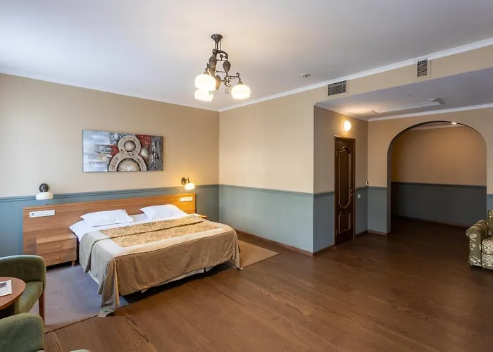 Frapolli On Deribasivska Street 4*