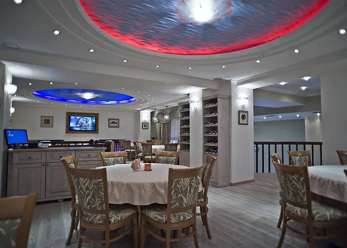 Hotel Frapolli On Deribasivska Street 4*