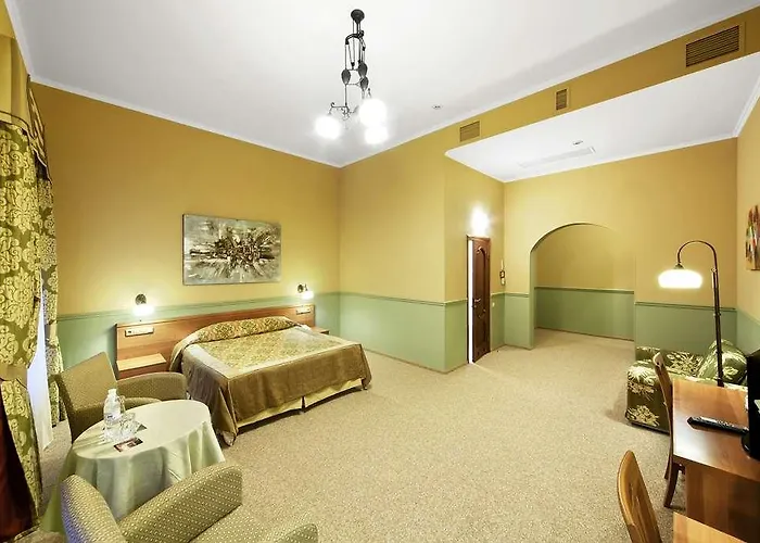 Frapolli On Deribasivska Street Hotel 4*