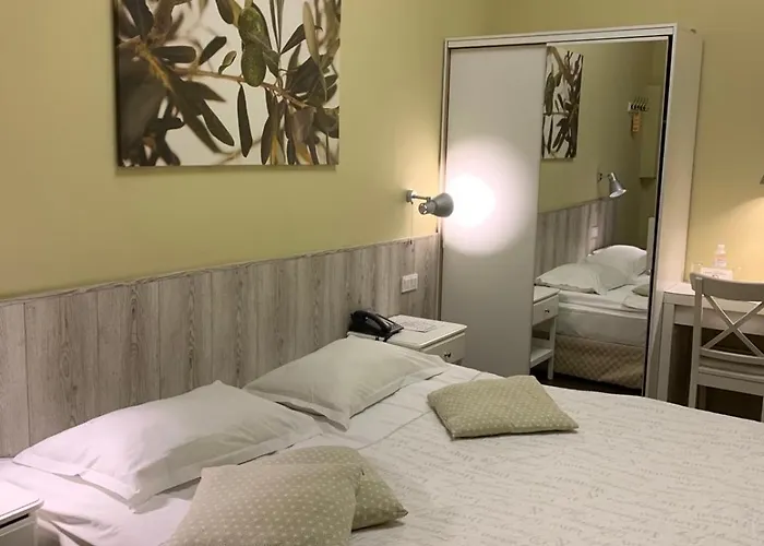 Frapolli On Deribasivska Street Hotel