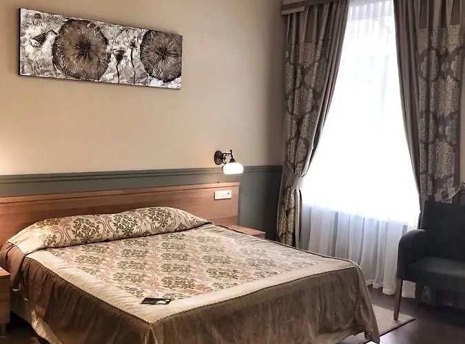 Frapolli On Deribasivska Street Hotel 4*