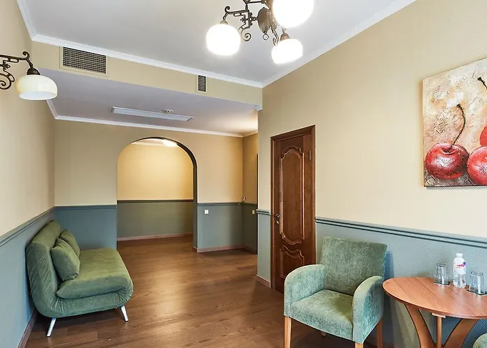 Hotel Frapolli On Deribasivska Street 4*