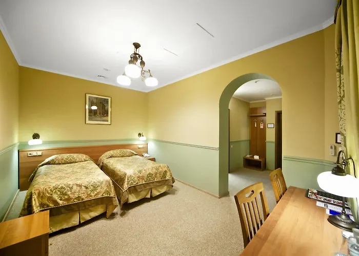 Hotel Frapolli On Deribasivska Street 4*