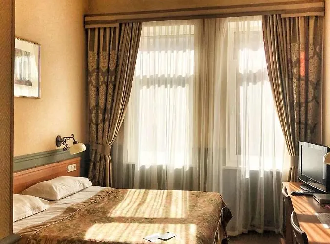 Frapolli On Deribasivska Street Hotel